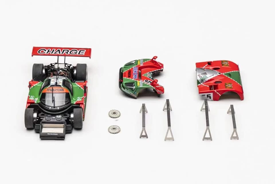 MOTORHELIX 1 / 64 Mazda 787B 
Licensed model