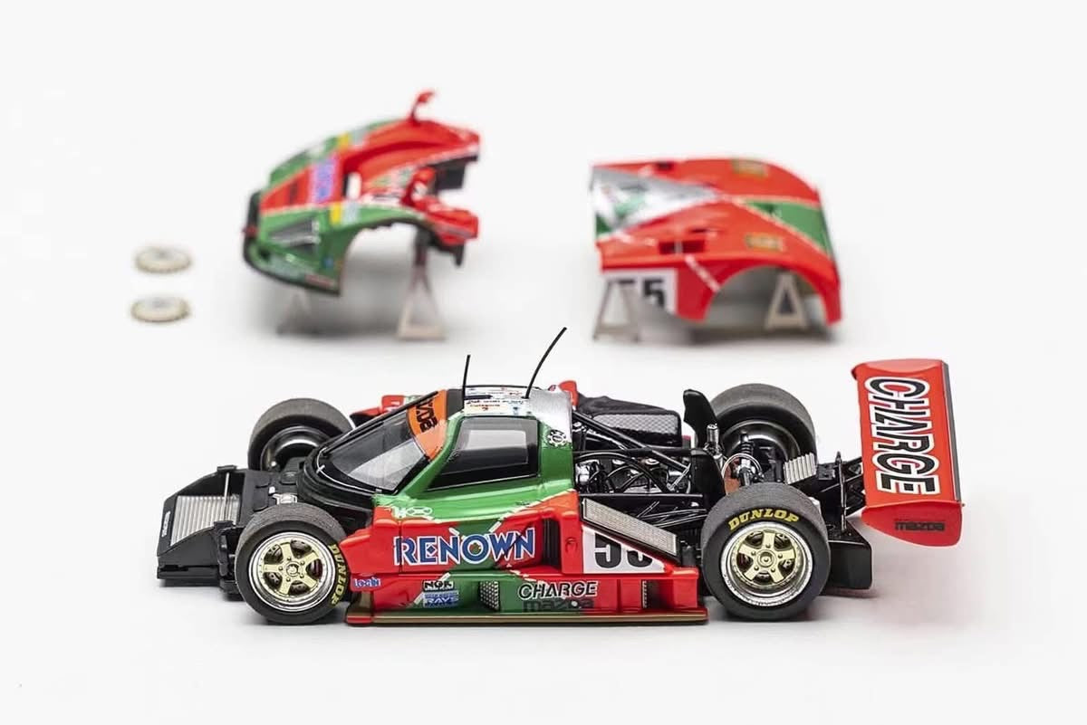 MOTORHELIX 1 / 64 Mazda 787B 
Licensed model