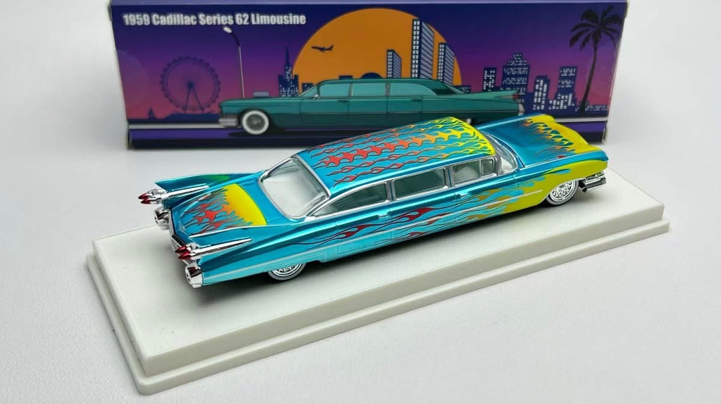 Mechanic 1/64  Cadillac Deville 1960