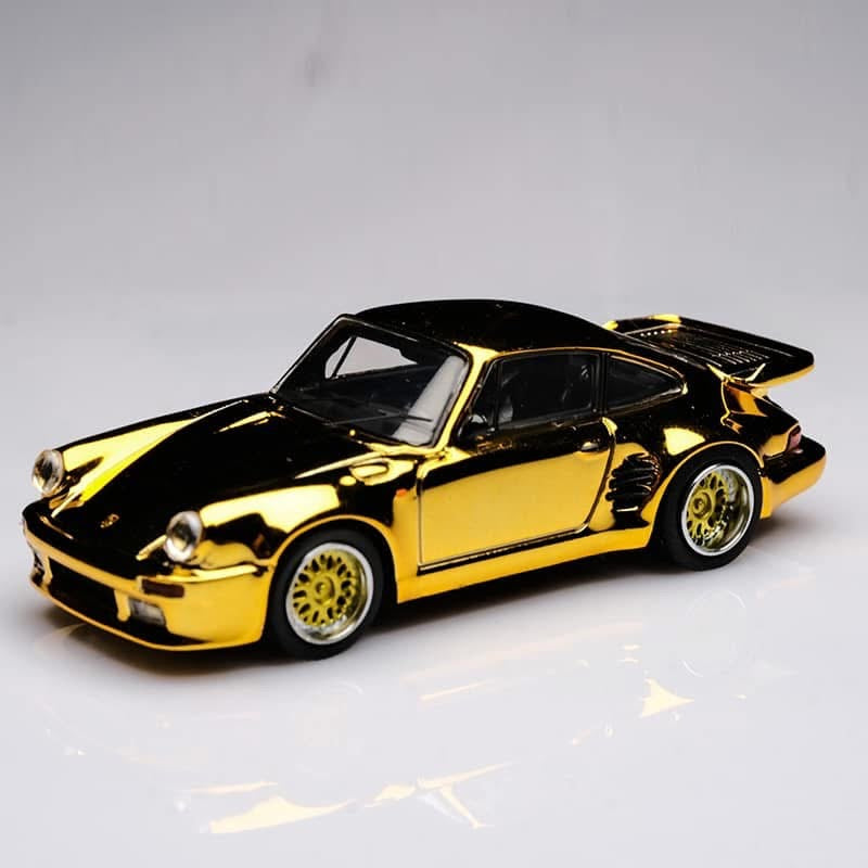 Master 1/64 
Porsche 911(930)