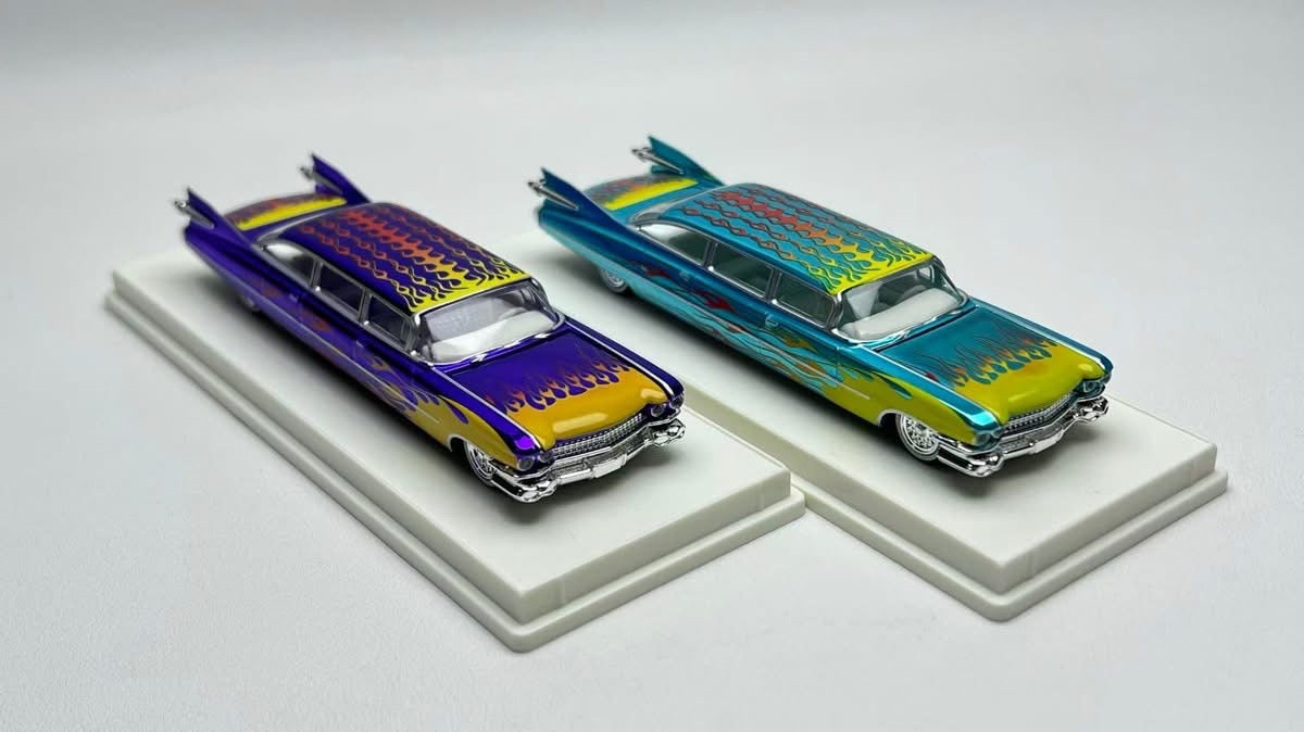 Mechanic 1/64  Cadillac Deville 1960