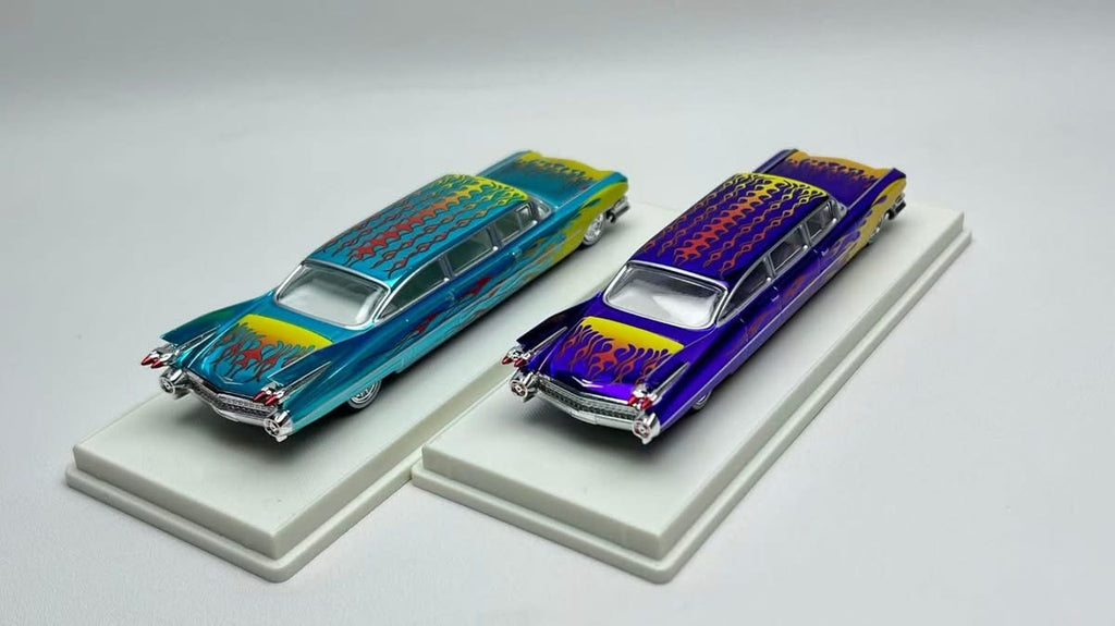 Mechanic 1/64  Cadillac Deville 1960