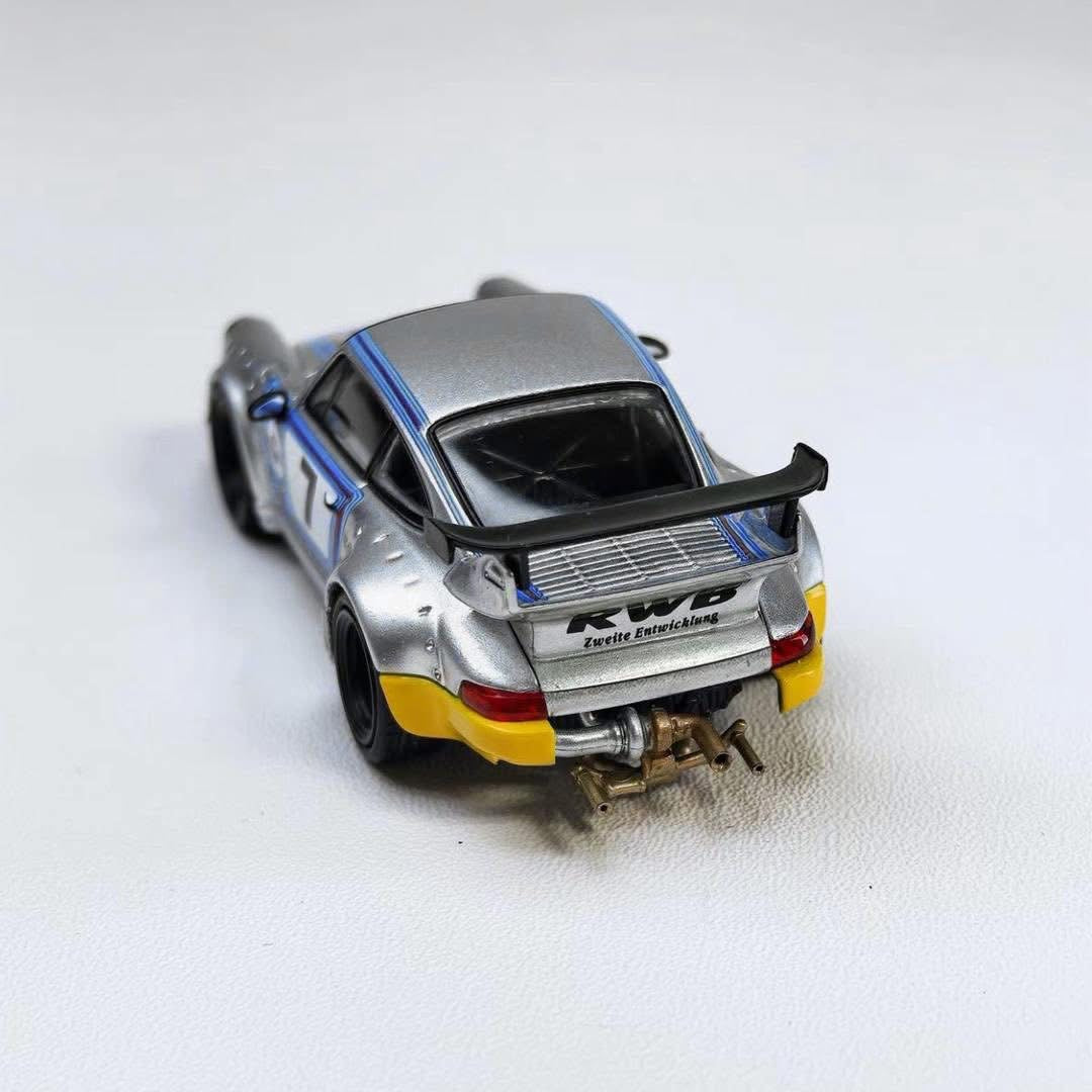 ModelModel 1/64 
RWB 964